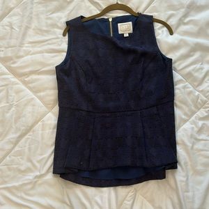 Sail to Sable navy and black peplum top Size M